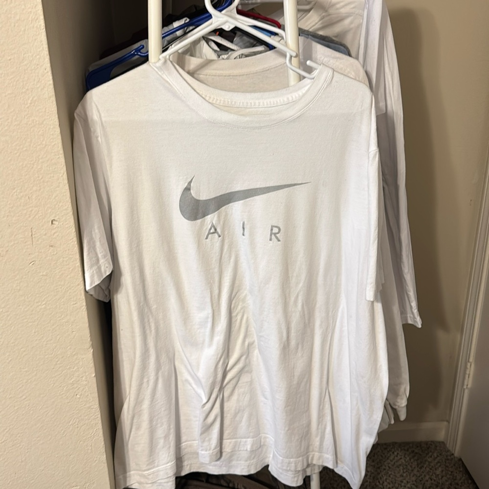 Nike short sleeve